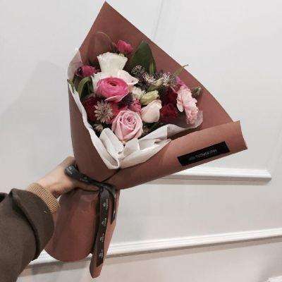 据伊朗媒体：伊朗对美国15点建议的回复已于昨晚通过中间人正式送达。